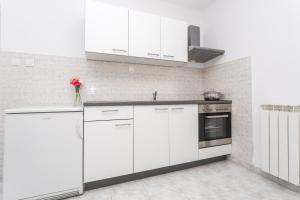 Apartments with parking space Baska, Krk - 18818