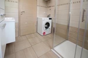 Apartments by the sea Baska, Krk - 18845