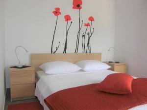 Apartments with parking space Baska, Krk - 18871