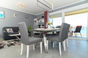 Apartments by the sea Trogir - 18879