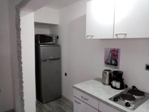 Apartments with a parking space Senj - 18884