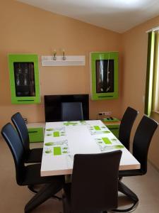 Apartments by the sea Vrsi - Mulo, Zadar - 18914