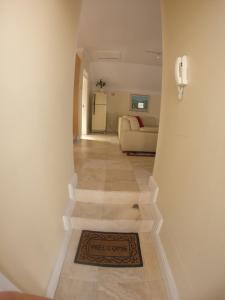 Elegant Quays Waterfront One Bedroom Apartment