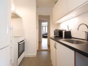 Sanders Park 1 - Lovely 1-Bdr Apt Close to Metro