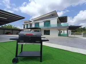 Memories Village by Antlerzone - Kampong Bukit Lintang