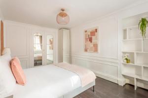 Appartements Cosy 5 bedrooms with patio - Louvre Museum : photos des chambres