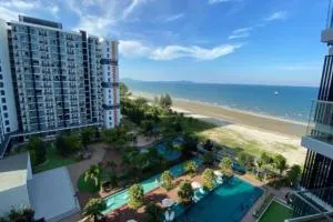 Seaview Condo@Timurbay Studio unit plus one room - Kampong Tanjong