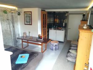 Kleines Studio im Eichenwäldchen, 1 Zimmer Küche Bad