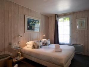 Hotels Hotel Le Galion : Chambre Double - Rez-de-Chaussée