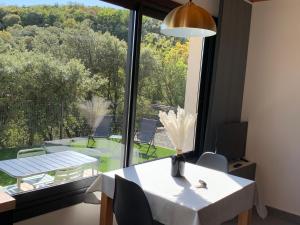 Maisons de vacances L'escapade - Chambre d'hotes de charme avec Spa et piscine en Cevennes : photos des chambres