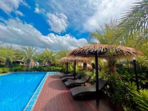 เทียนหอม อัมพวา รีสอร์ท