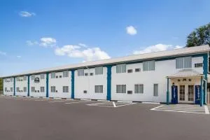 Baymont by Wyndham Hutchinson - Pratt