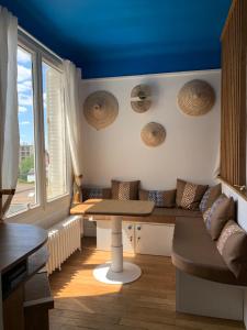 Appartements Charme et haut standing - Vue sur La Defense : photos des chambres