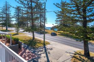 Burleigh Yamba - oceanstays