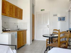 Evdokias Rooms (Chora)