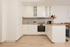 Warszawa Szlachecka Apartment by Noclegi Renters