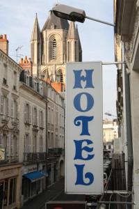 Hotels Hotel Des Lices - Angers : photos des chambres