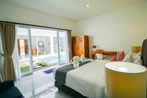 Villa Akmali Seminyak Drupadi 2 Bedrooms wPool 5mins to Beach