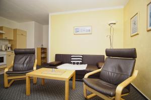 nah am Meer, ruhige Lage, gratis Nutzung vom AHOI Erlebnisbad und Sauna in Sellin - Haus Inselblick FeWo 01