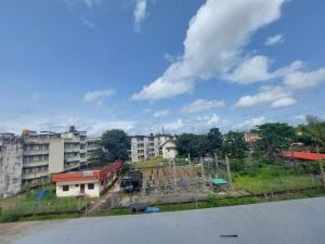 FOUR SQUARE COMFORTS