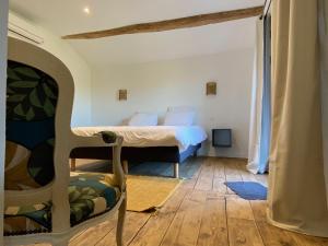 B&B / Chambres d'hotes Aux Rives de la Courtade : photos des chambres