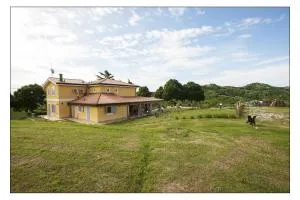 Bed & Breakfast Montesterlino - Borello