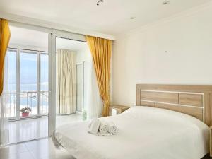 Luxury family apartment in Roses