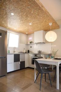 Piraeus Pasalimani cozy apartment