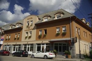 2 star viešbutis Hotel Vadászkürt Superior Sėkešfehėrvaras Vengrija