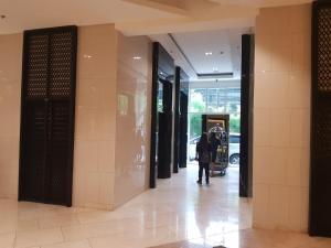 Comfortable 1-bedroom unit with balcony at Fame Residences Condominium