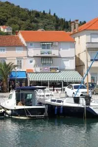 Apartments by the sea Preko, Ugljan - 3489 - Preko