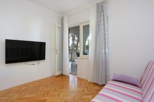Two-Bedroom Apartment with Terrace room in Apartment Balica Rat 1065a