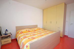 Family friendly seaside apartments Slatine, Ciovo - 1096