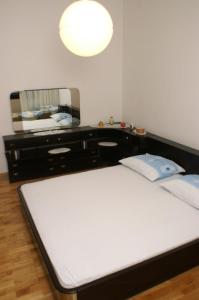 Apartments with parking spaces Slatine, Ciovo - 1099