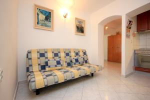 Apartments by the sea Vis - 1155