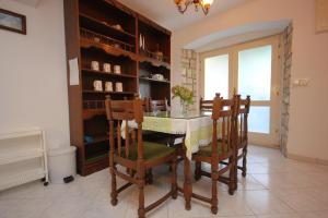 Apartments by the sea Vis - 1155