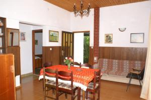 Apartments by the sea Vinisce, Trogir - 1166