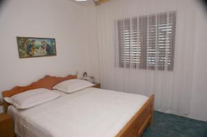 Apartments by the sea Zubovici, Pag - 4125