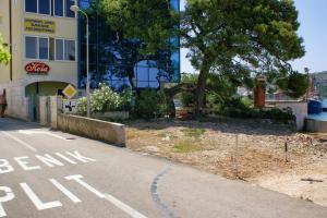 Apartments by the sea Primosten 4169