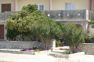 Apartments by the sea Kustici, Pag - 4081