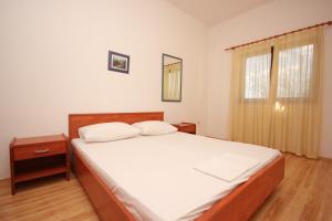 Apartments by the sea Podstrana, Split - 2087