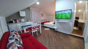 Apartments by the sea Plat, Dubrovnik - 2136