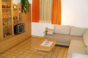 Apartments by the sea Cove Ljubljeva, Trogir - 2194