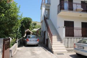 Apartments by the sea Zaboric, Sibenik - 2190