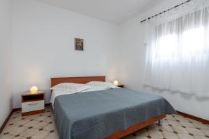 Two-Bedroom Apartment with Terrace room in Apartments with a swimming pool Valbandon Fazana - 2201