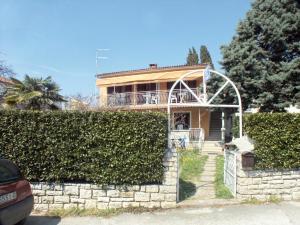 Rooms with a parking space Rovinj - 2245