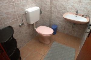 Rooms with a parking space Rovinj - 2245