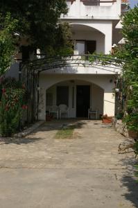 Apartments with parking spaces Mandre, Pag - 4075