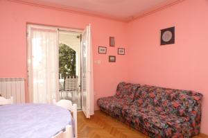 Two-Bedroom Apartment with Terrace room in Apartments with a parking space Mandre Pag - 4075