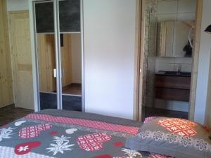 Duplex 5 pièces, 10 pers, sud, animaux admis, parking privé - FR-1-263-511